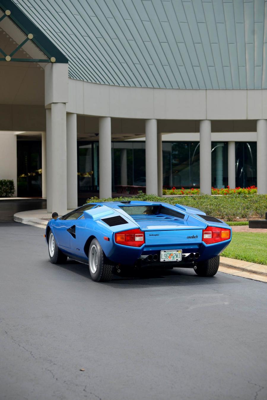  Lamborghini Countach LP400 Periscopica 1975 года  (фото 31 из 76)